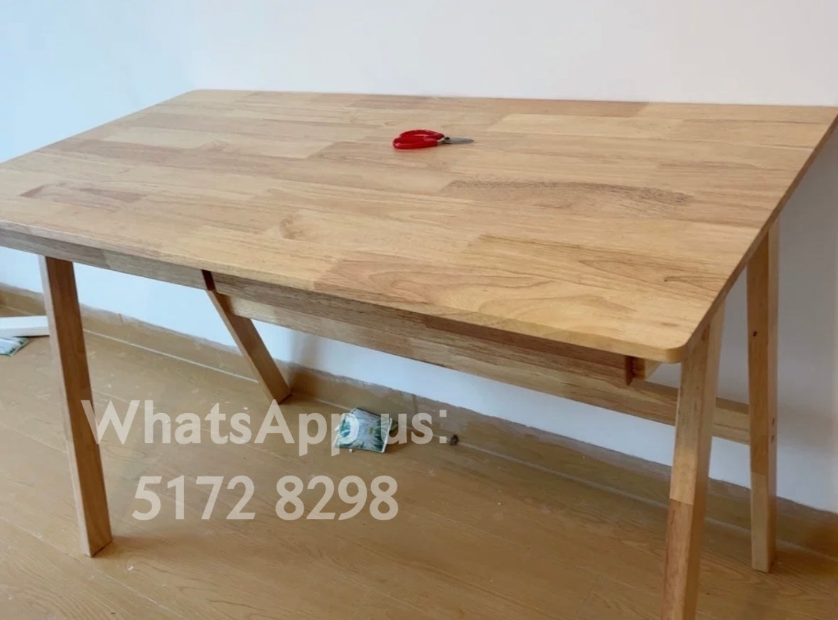 ๐๐๐๐ North American Oak Desk