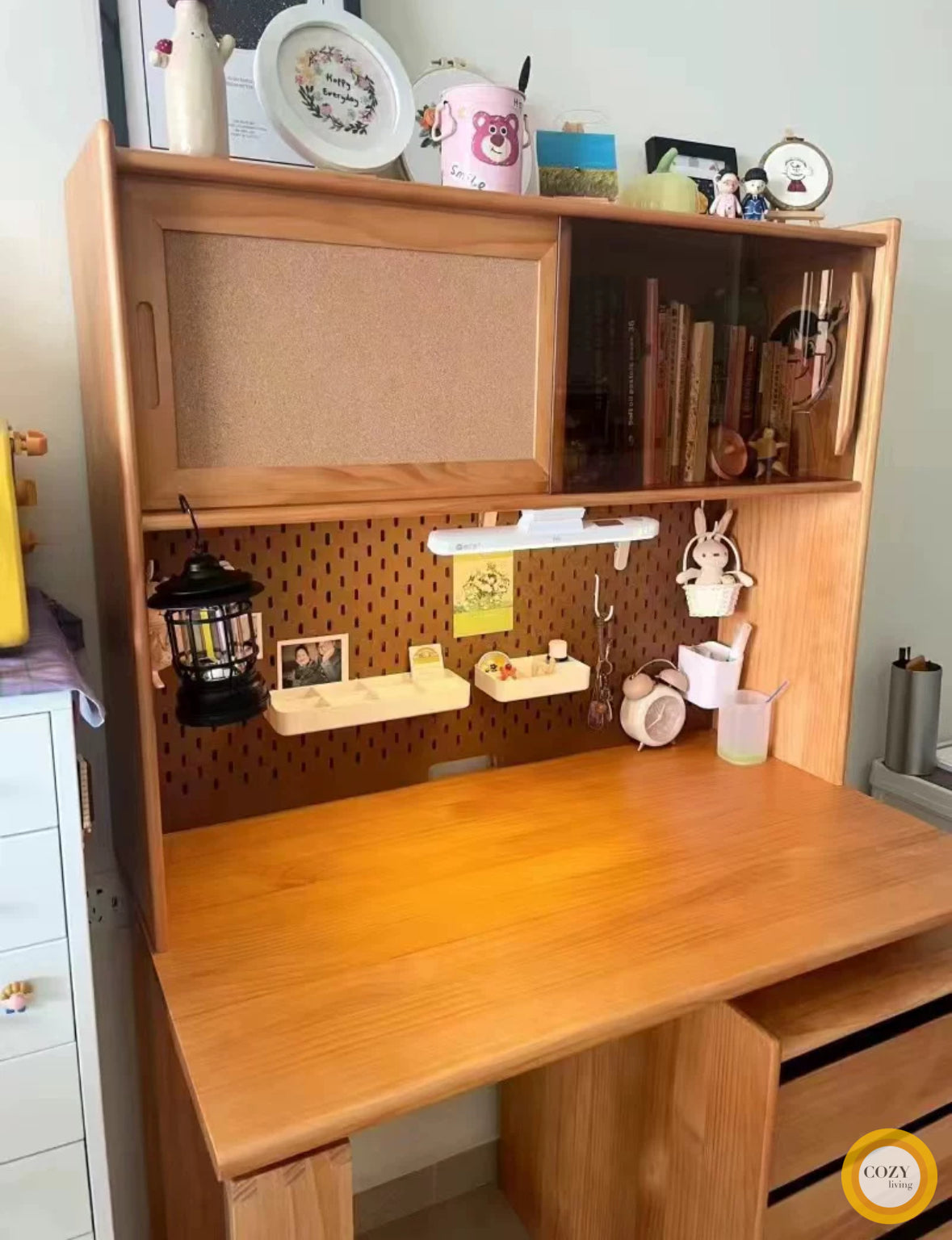 ๐๐๐๐ desk
