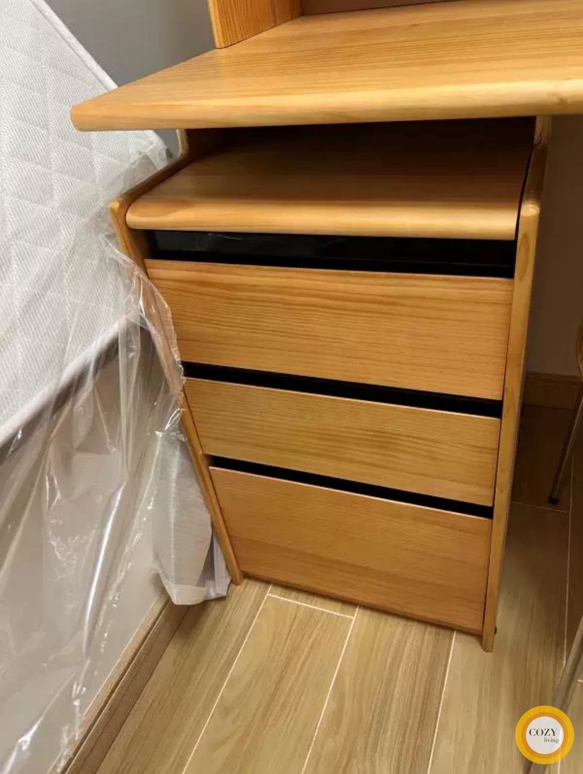 ๐๐๐๐ desk