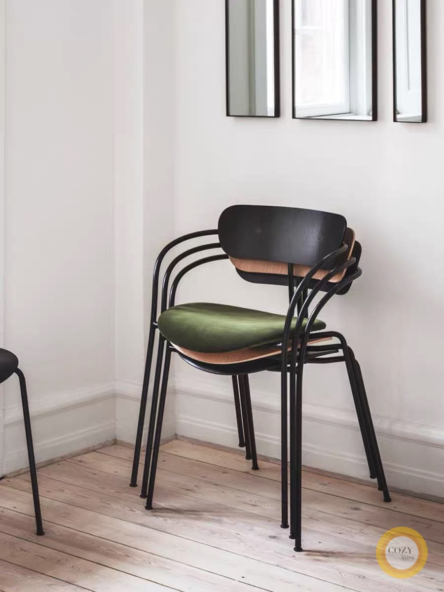 2 dining chairs