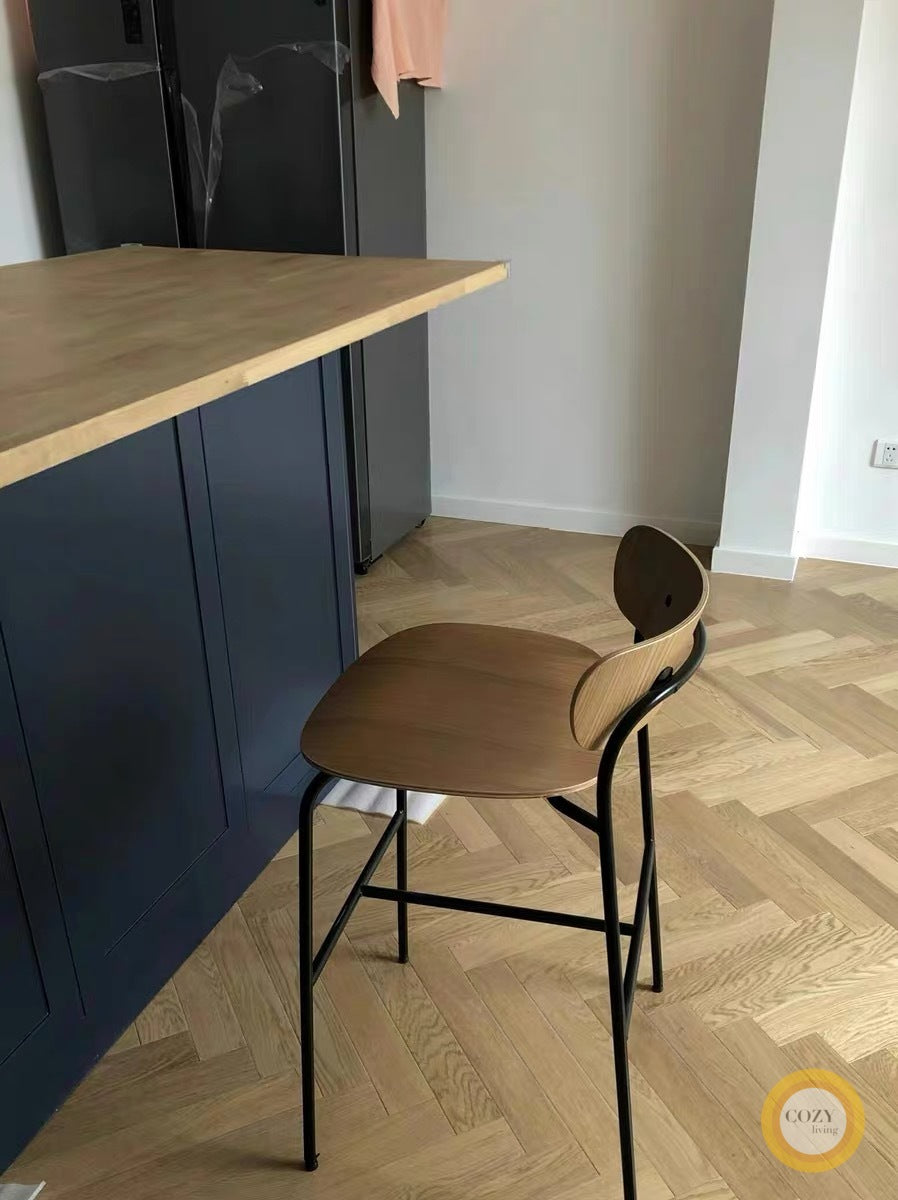 2 dining chairs