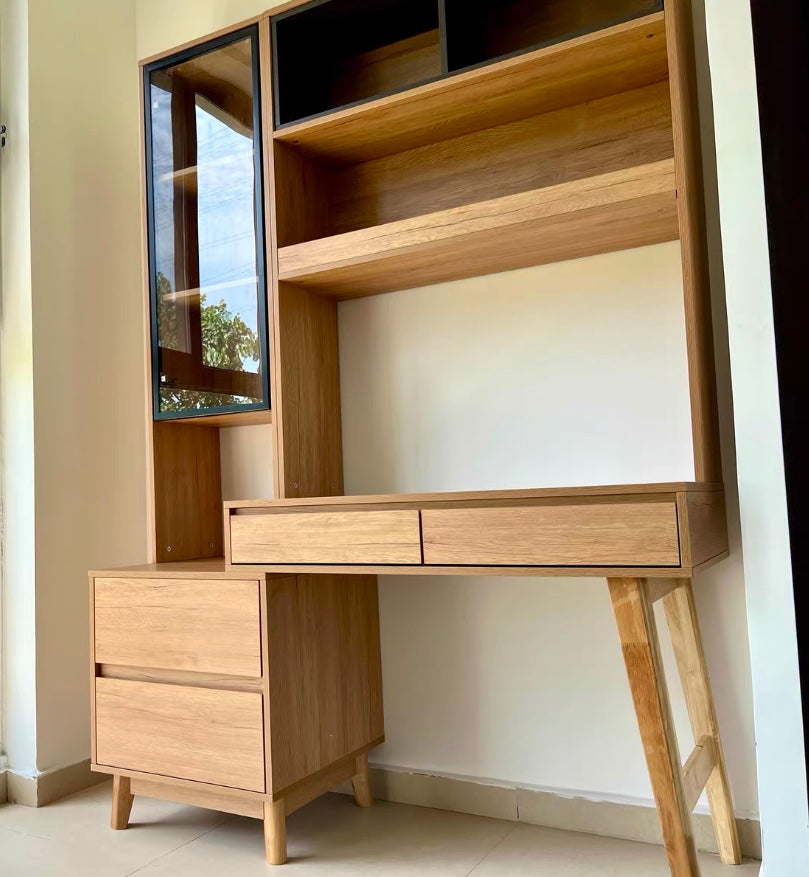 ๐๐๐๐ desk