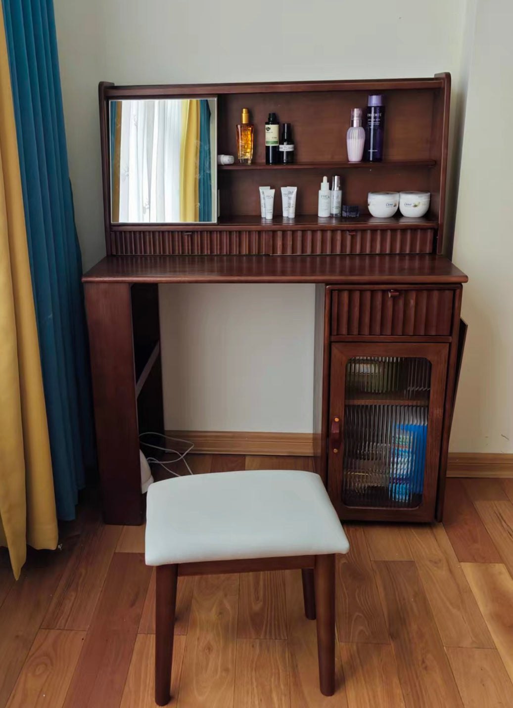 Solid wood dressing table D051