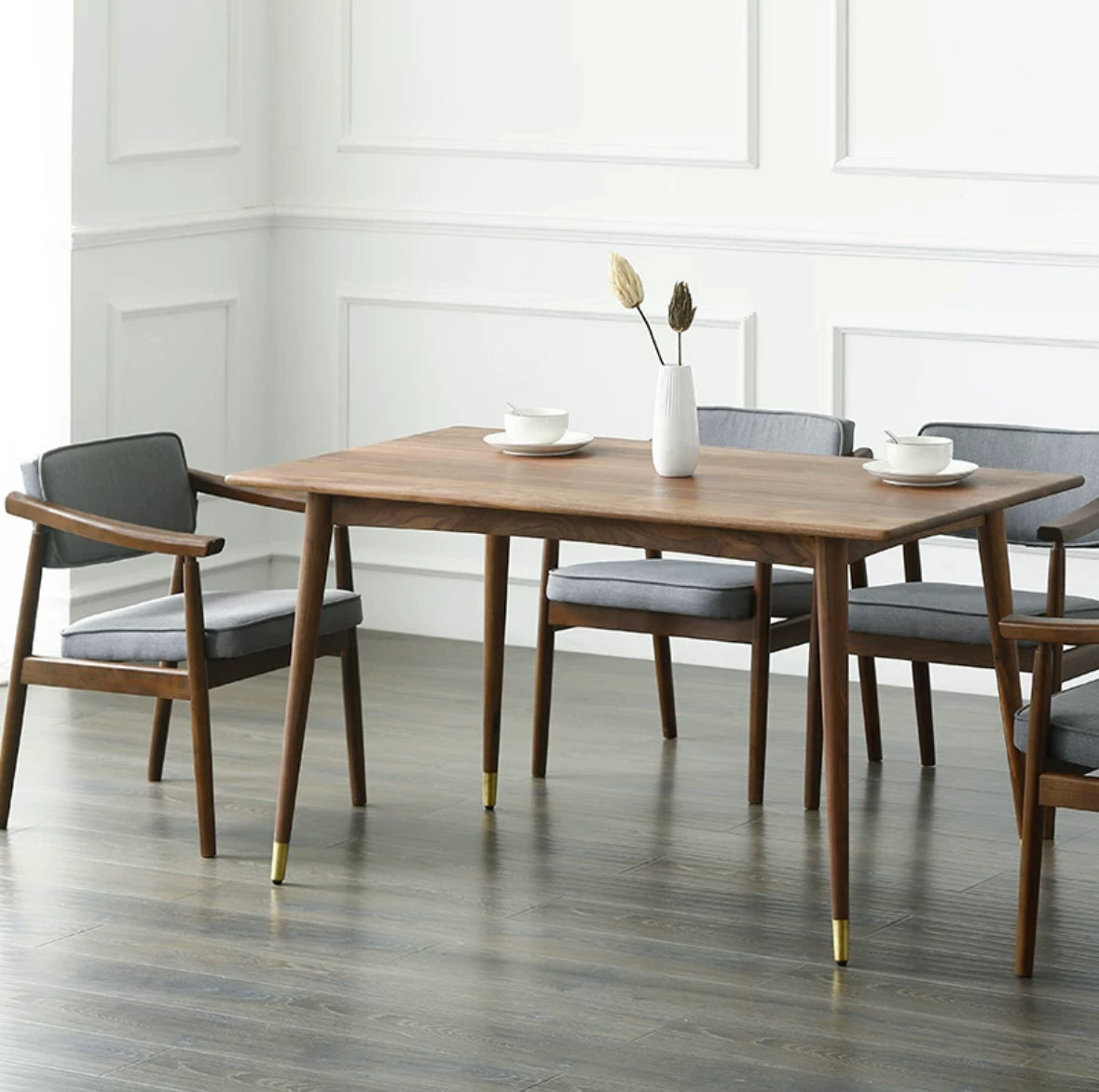 T058 dining table
