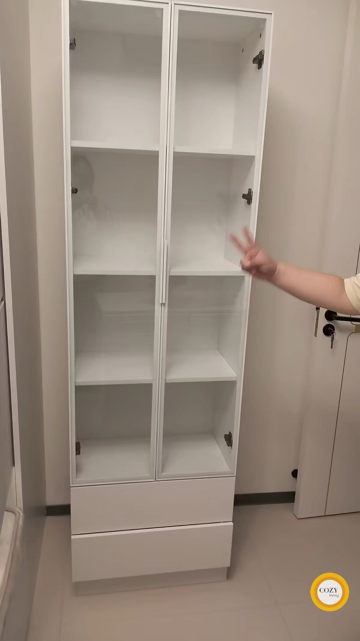 奶油風實木玻璃展示櫃