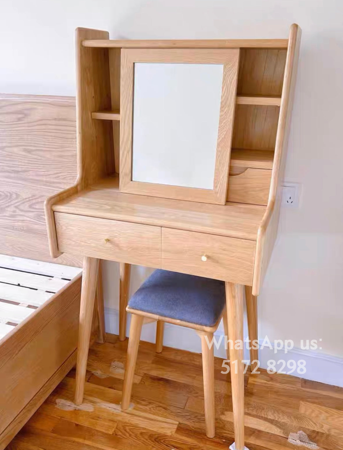 Solid wood dressing table D093 