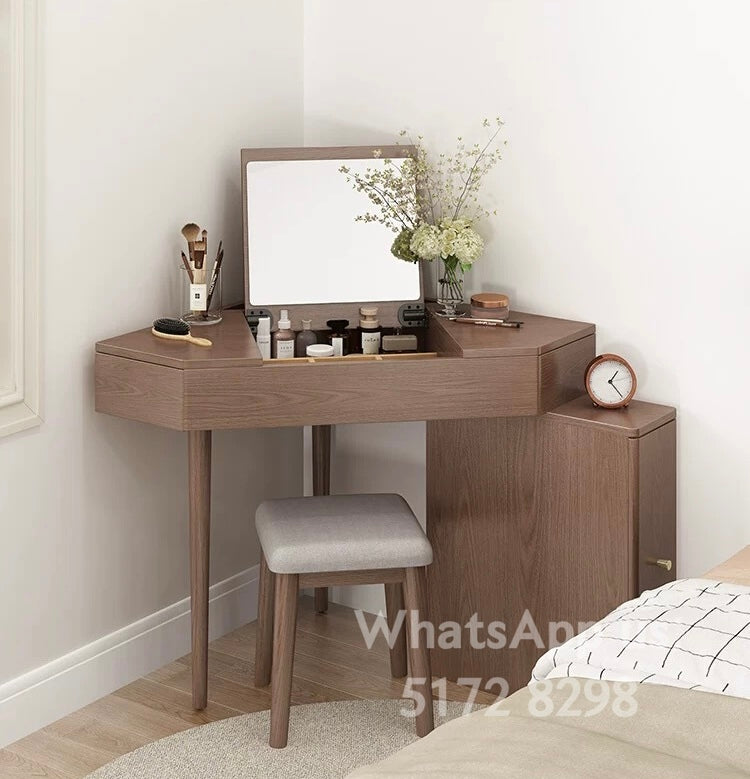 Solid wood dressing table D050 