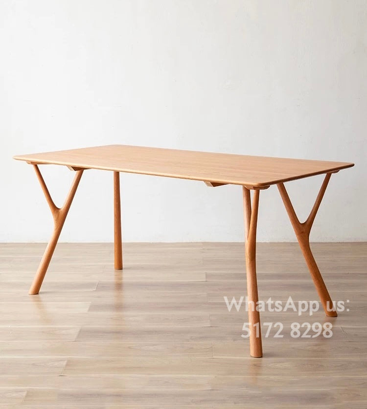 T088 dining table