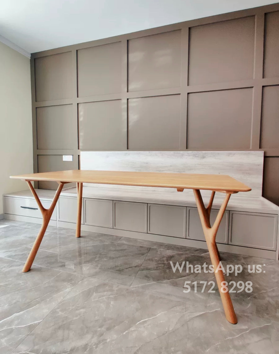 T088 dining table