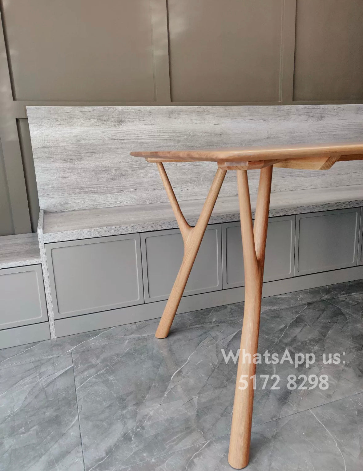 T088 dining table