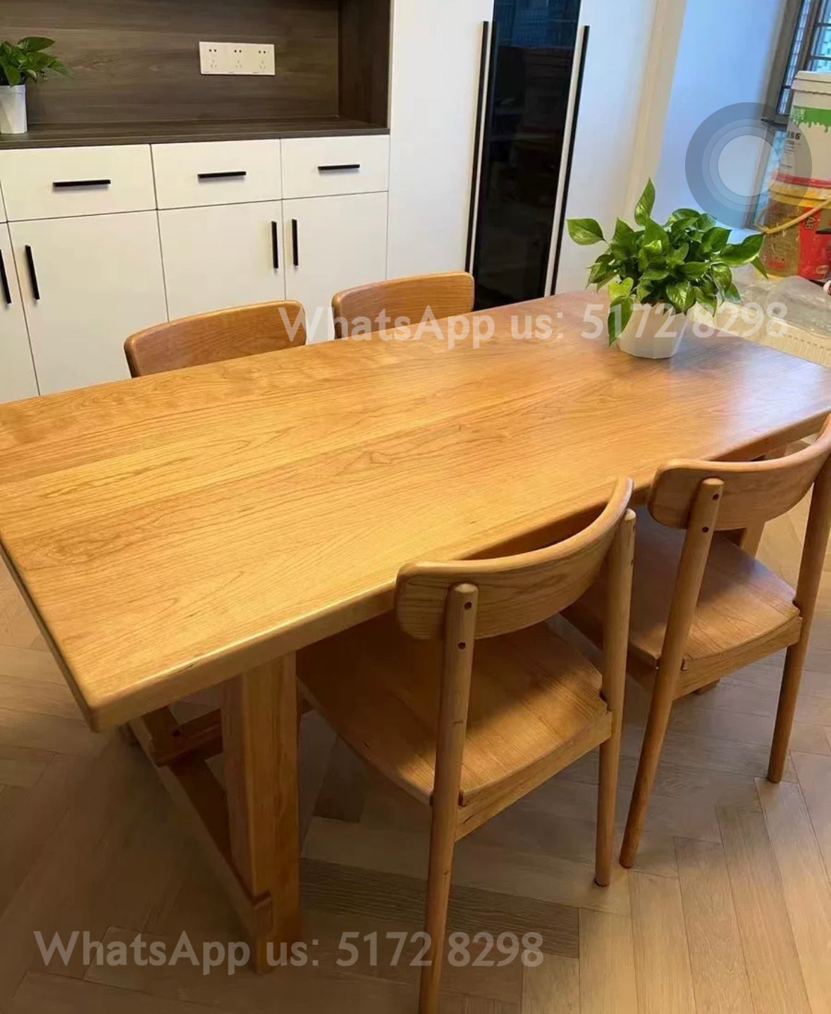 T028 dining table