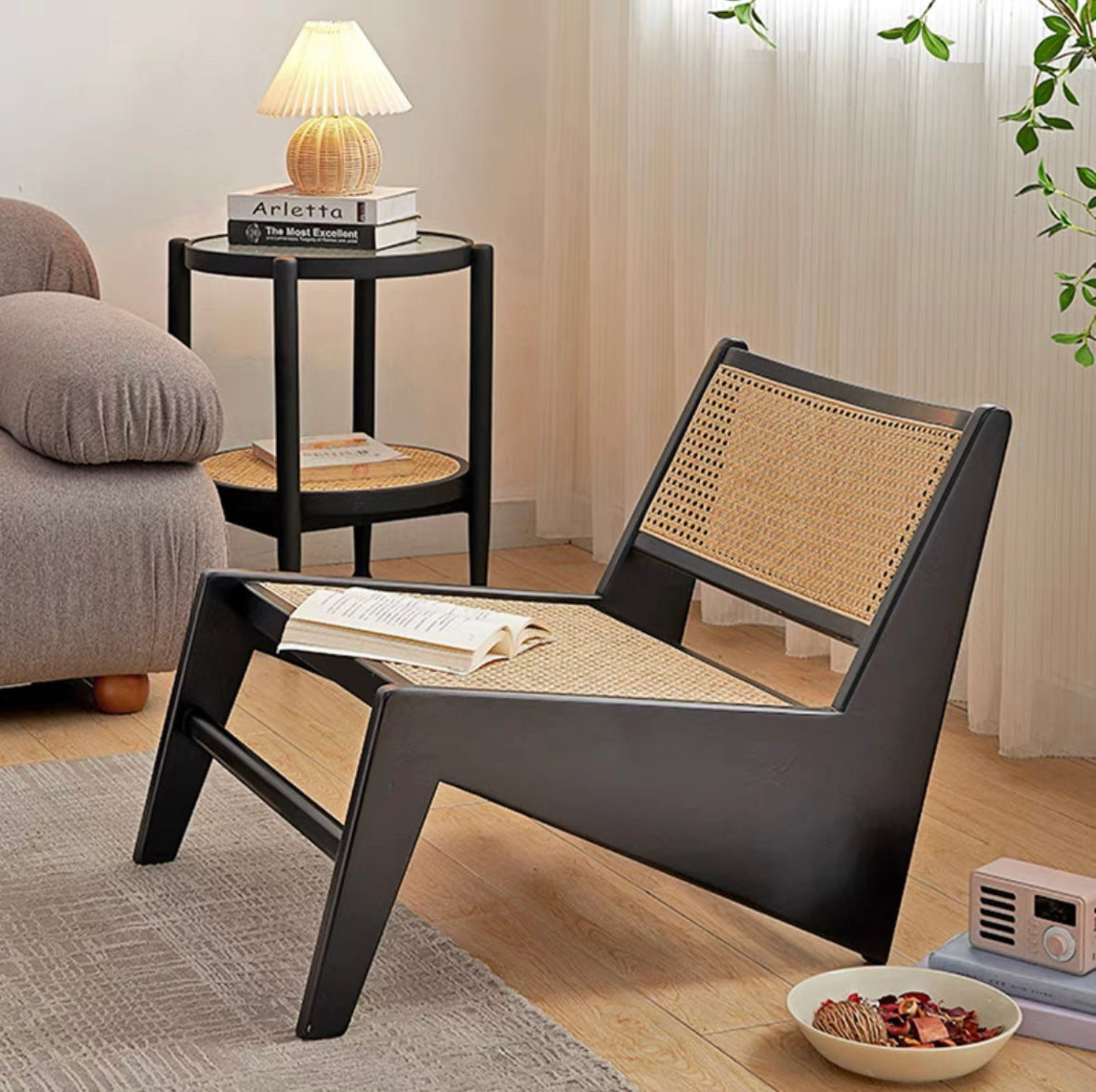 Decrescendo handmade rattan armchair 
