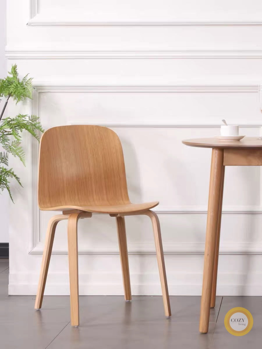 4 dining chairs 