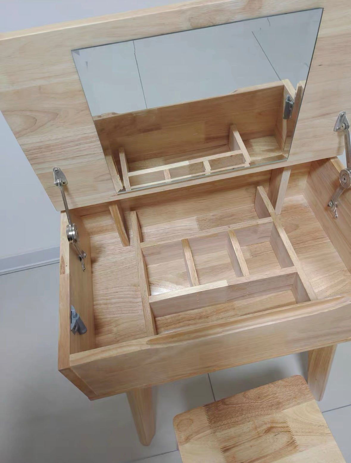 Solid wood dressing table D052 