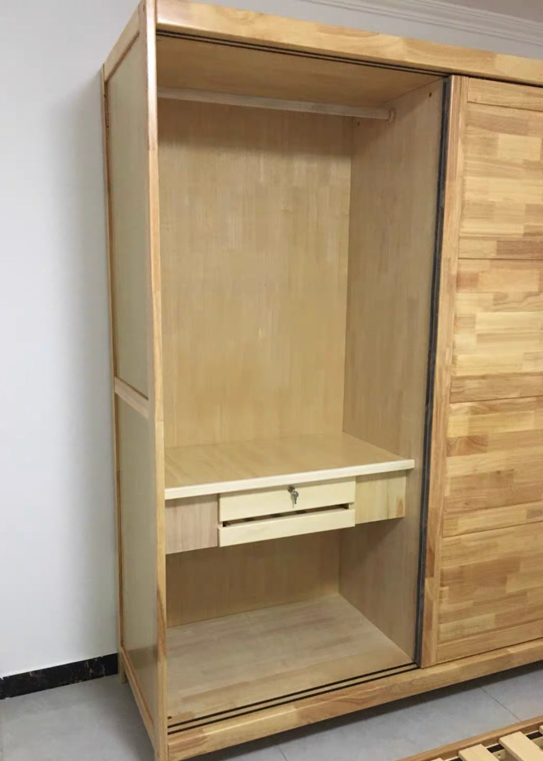 T-12 sliding wardrobe 