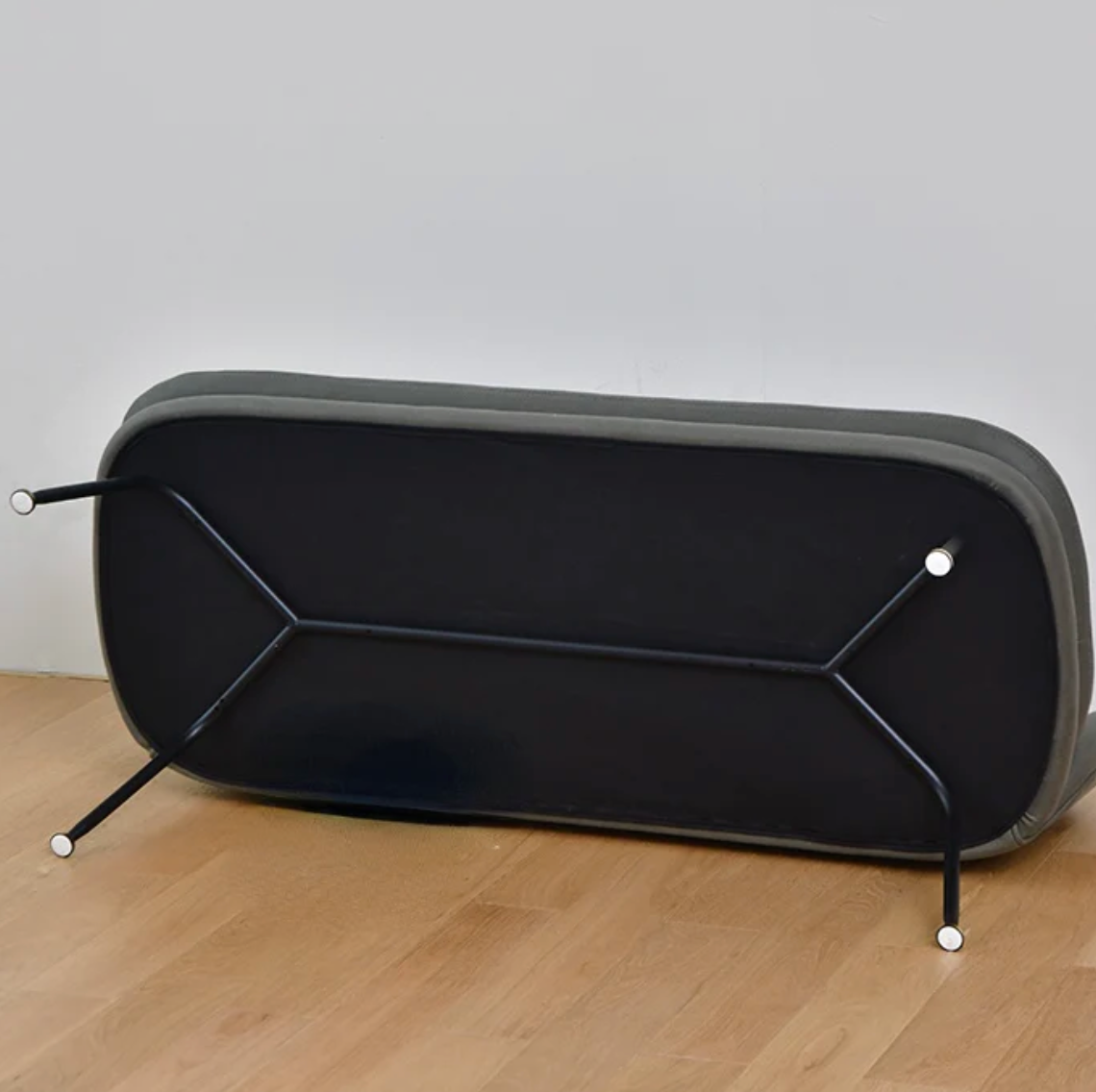 Exiquio Armless Sofa